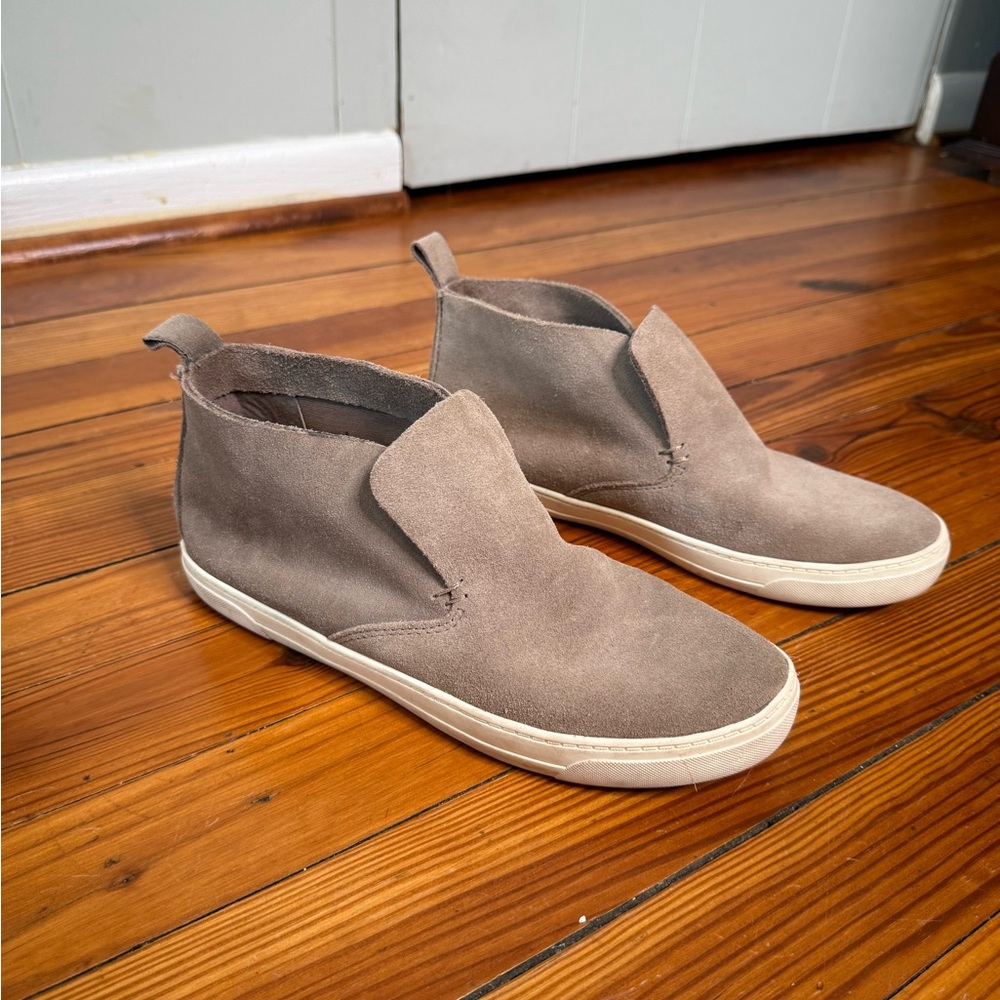 ⭐️3/$25⭐️ Dolce Vita Suede Moccasins